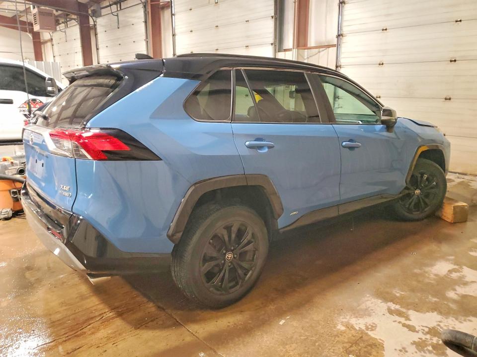Продажа на аукционе авто 2022 Toyota Rav4, vin: 2T3E6RFV7NW033639, номер лота: 54511056