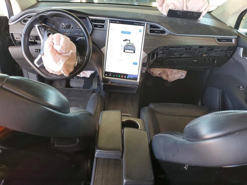 Продажа на аукционе авто 2016 Tesla Model X, vin: 5YJXCAE25GF015479, номер лота: 52730516