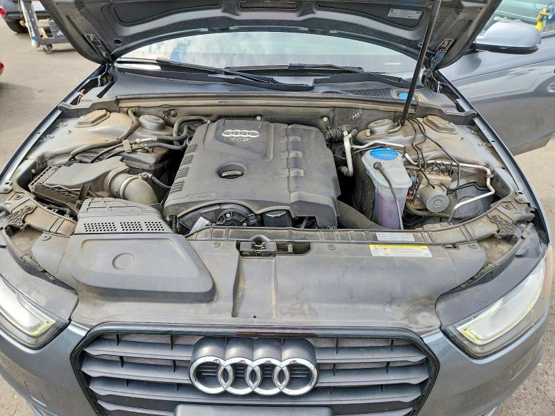 52052266 :رقم المزاد ، WAUAFAFL9GN015083 vin ، 2016 Audi A4 مزاد بيع