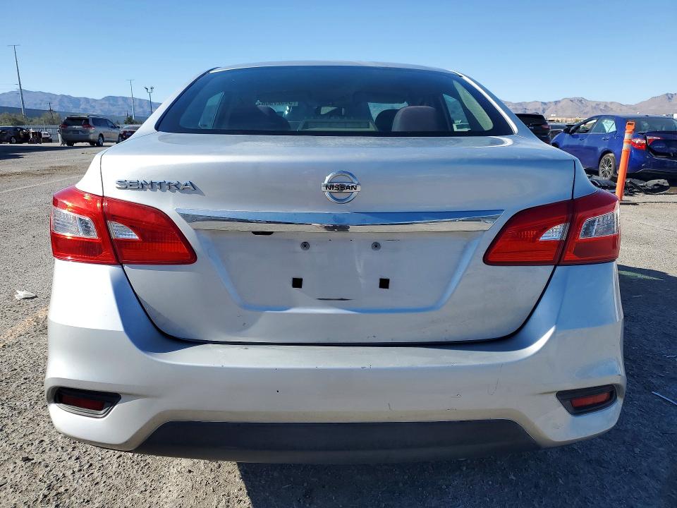 54327306 :رقم المزاد ، 3N1AB7AP8JY223402 vin ، 2018 Nissan Sentra مزاد بيع
