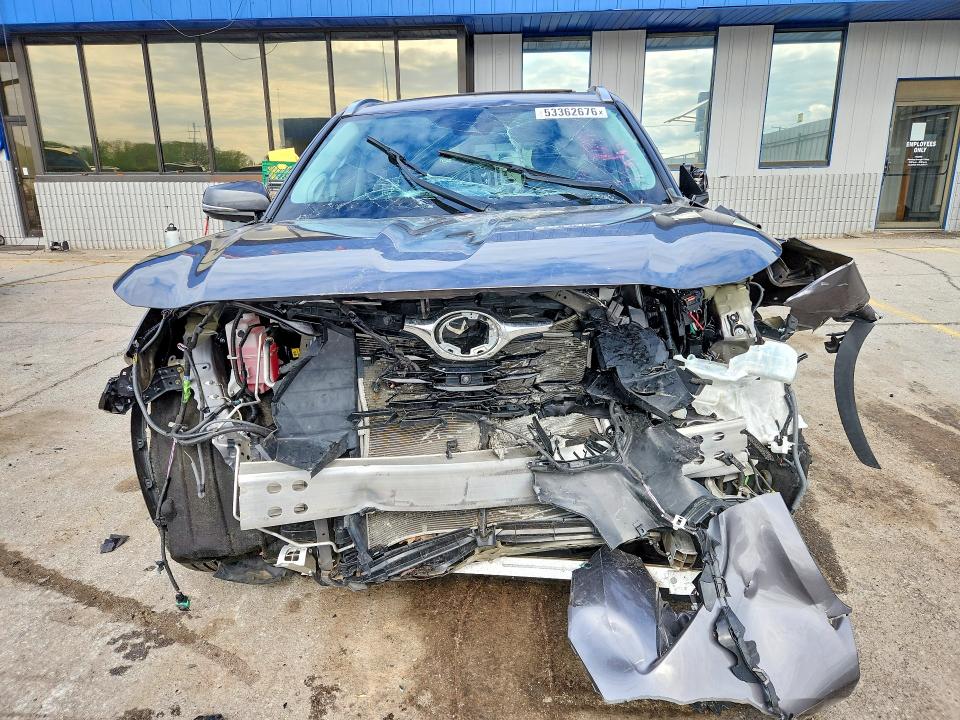 2021 Toyota Highlander მანქანა იყიდება აუქციონზე, vin: 5TDFZRAH7MS070736, აუქციონის ნომერი: 53362676