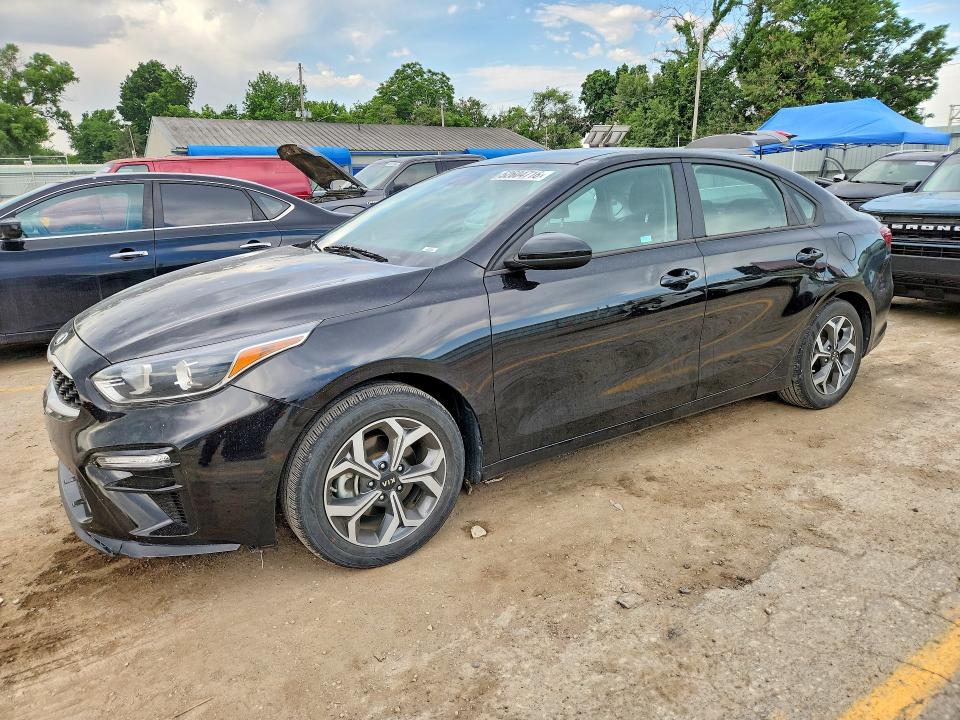 52604716 :رقم المزاد ، 3KPF24AD0ME290959 vin ، 2021 Kia Forte مزاد بيع