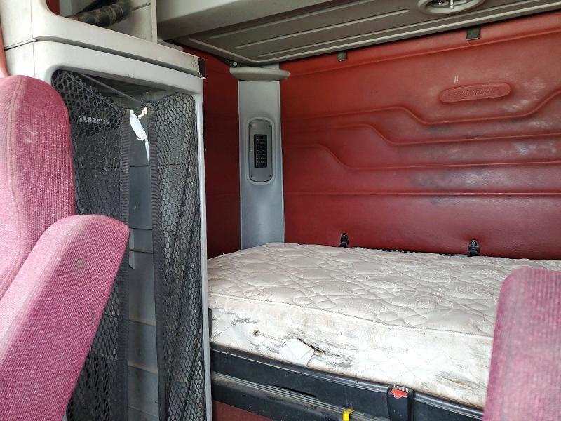 52889616 :رقم المزاد ، 1FUJA6CK47LW28114 vin ، 2007 Freigliner Conventional مزاد بيع