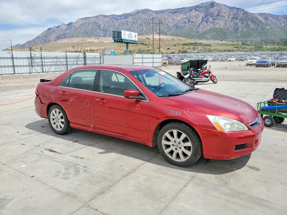 51918166 :رقم المزاد ، 1HGCM66527A058091 vin ، 2007 Honda Accord مزاد بيع