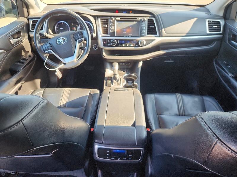 Продажа на аукционе авто 2018 Toyota Highlander, vin: 5TDJZRFH7JS900436, номер лота: 54871416