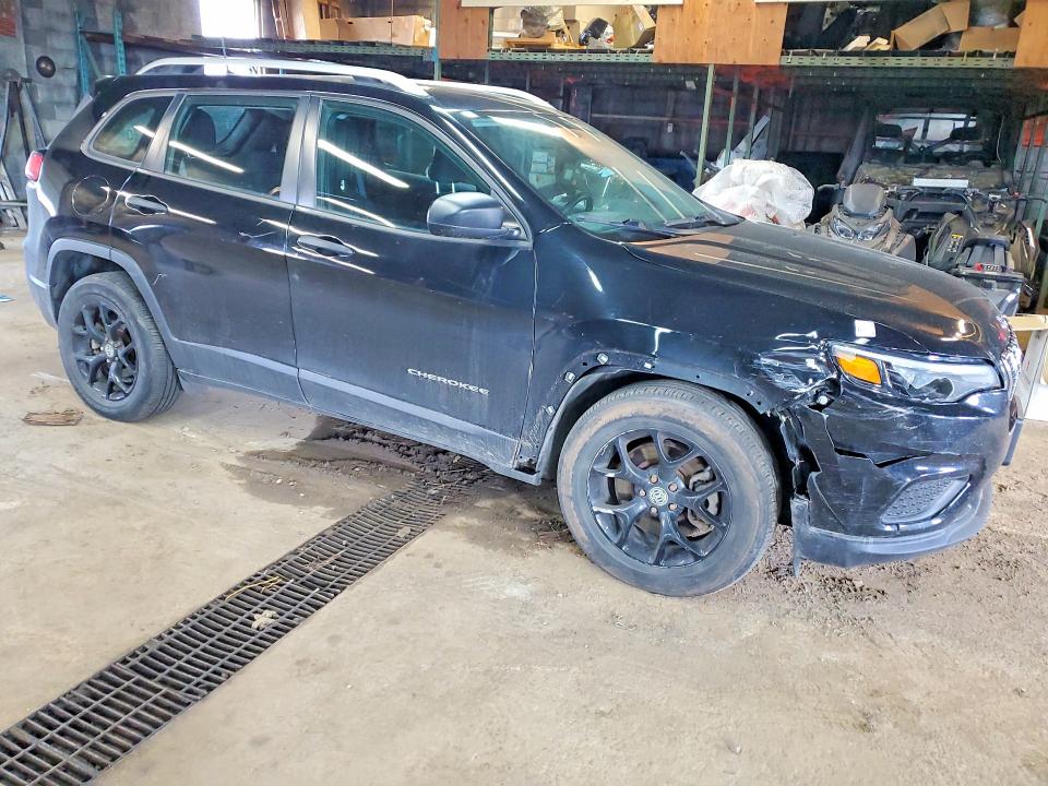 51087136 :رقم المزاد ، 1C4PJLAB7KD242504 vin ، 2019 Jeep Cheerokee مزاد بيع