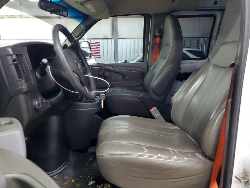 54846836 :رقم المزاد ، 1GCWGFCF6F1147077 vin ، 2015 Chevrolet Express G2500 مزاد بيع