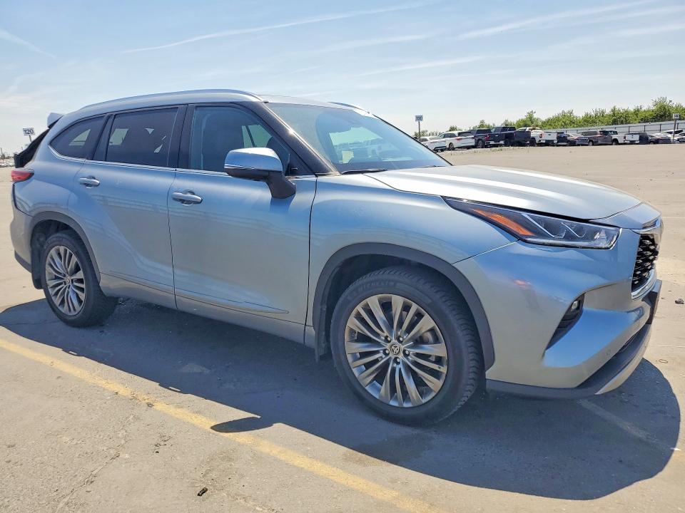 53305276 :رقم المزاد ، 5TDFZRBH5MS120130 vin ، 2021 Toyota Highlander مزاد بيع