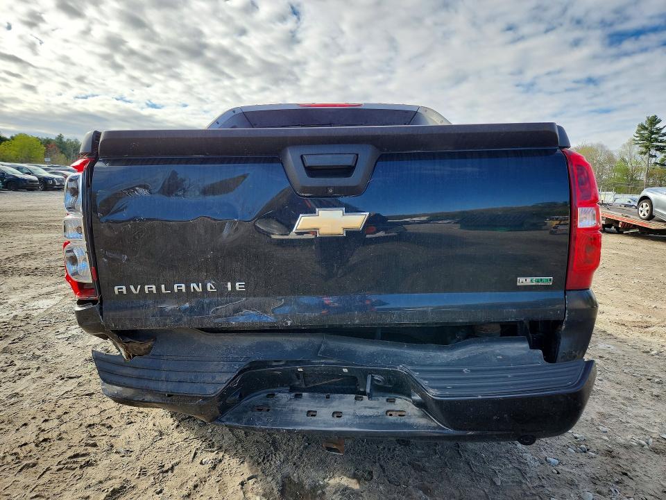 52168096 :رقم المزاد ، 3GNTKEE35BG190987 vin ، 2011 Chevrolet Avalanche مزاد بيع