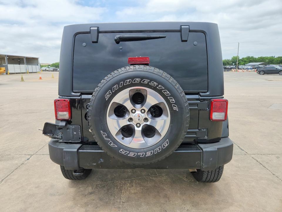 54124916 :رقم المزاد ، 1C4BJWEG3HL696314 vin ، 2017 Jeep Wrangler Unlimited مزاد بيع