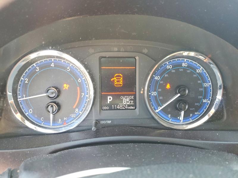53873376 :رقم المزاد ، 5YFBURHE1JP805899 vin ، 2018 Toyota Corolla مزاد بيع
