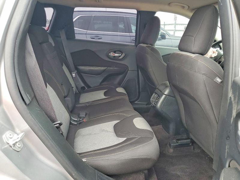 53817446 :رقم المزاد ، 1C4PJLAB0GW302070 vin ، 2016 Jeep Cherokee مزاد بيع