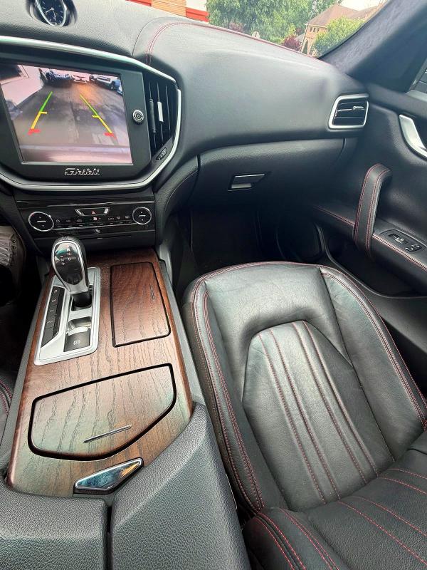 54894946 :رقم المزاد ، ZAM57RTA0F1132975 vin ، 2015 Maserati Ghibli مزاد بيع