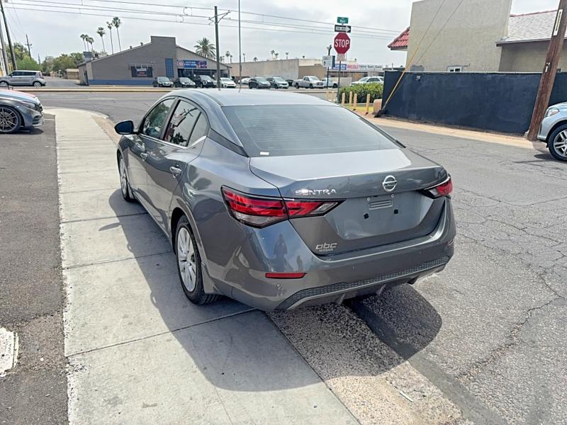 55615126 :رقم المزاد ، 3N1AB8BV3NY239208 vin ، 2022 Nissan Sentra مزاد بيع