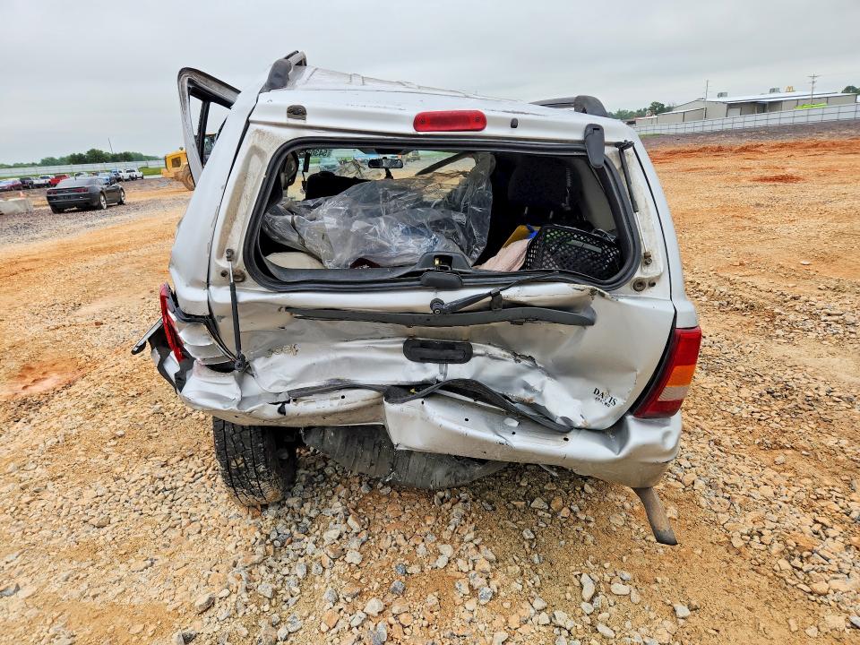 2004 Jeep Grand Cherokee მანქანა იყიდება აუქციონზე, vin: 1J8GX48S54C143093, აუქციონის ნომერი: 54308726