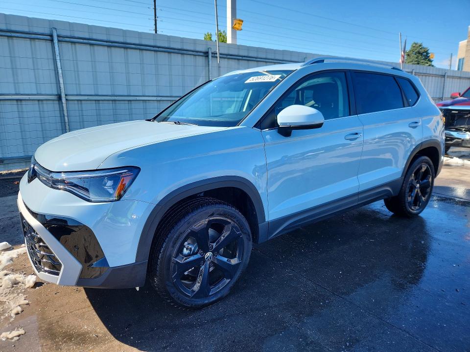 2025 Volkswagen Taos მანქანა იყიდება აუქციონზე, vin: 3VV4C7B20SM083074, აუქციონის ნომერი: 52691276