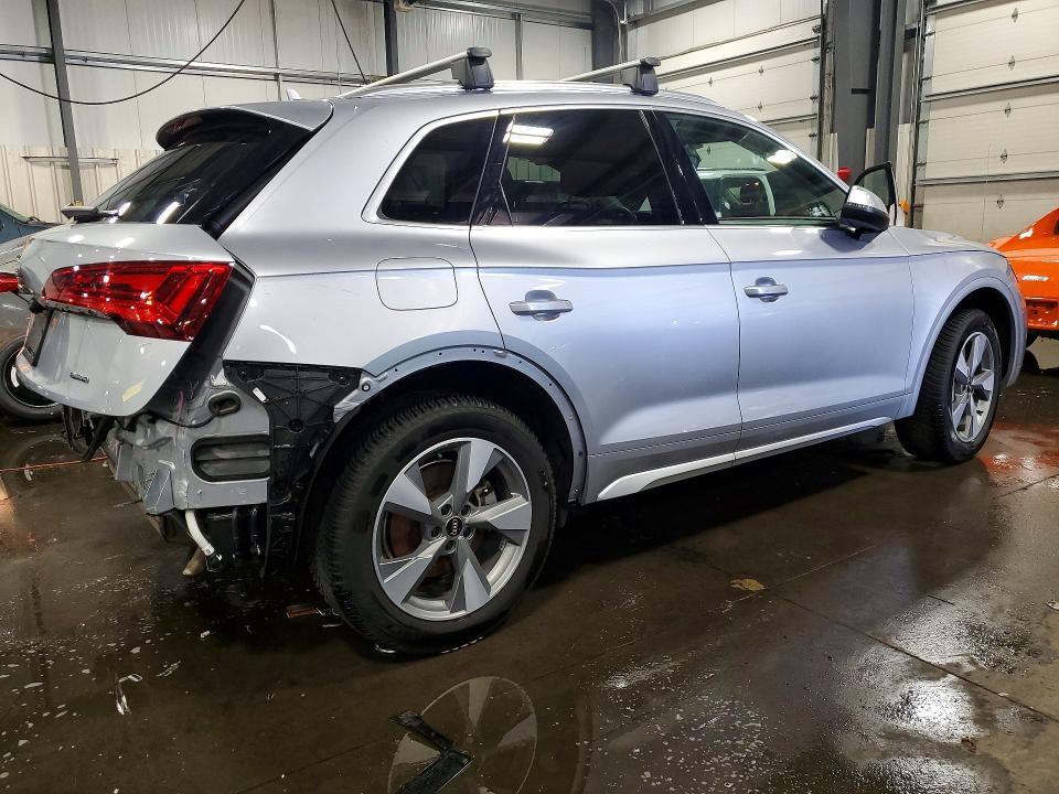 53811756 :رقم المزاد ، WA1BBAFY3N2136070 vin ، 2022 Audi Q5 مزاد بيع