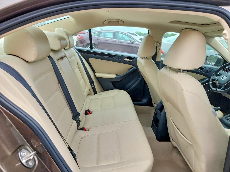54436506 :رقم المزاد ، 3VWL07AJ9GM221484 vin ، 2016 Volkswagen Jetta مزاد بيع