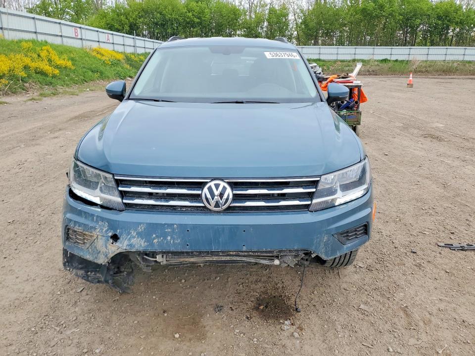 53637946 :رقم المزاد ، 3VV2B7AX1MM153949 vin ، 2021 Volkswagen Tiguan مزاد بيع