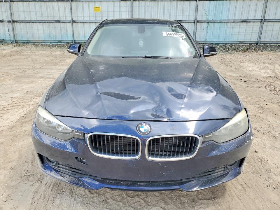 2013 Bmw 328 მანქანა იყიდება აუქციონზე, vin: WBA3A5G5XDNP22218, აუქციონის ნომერი: 54418906