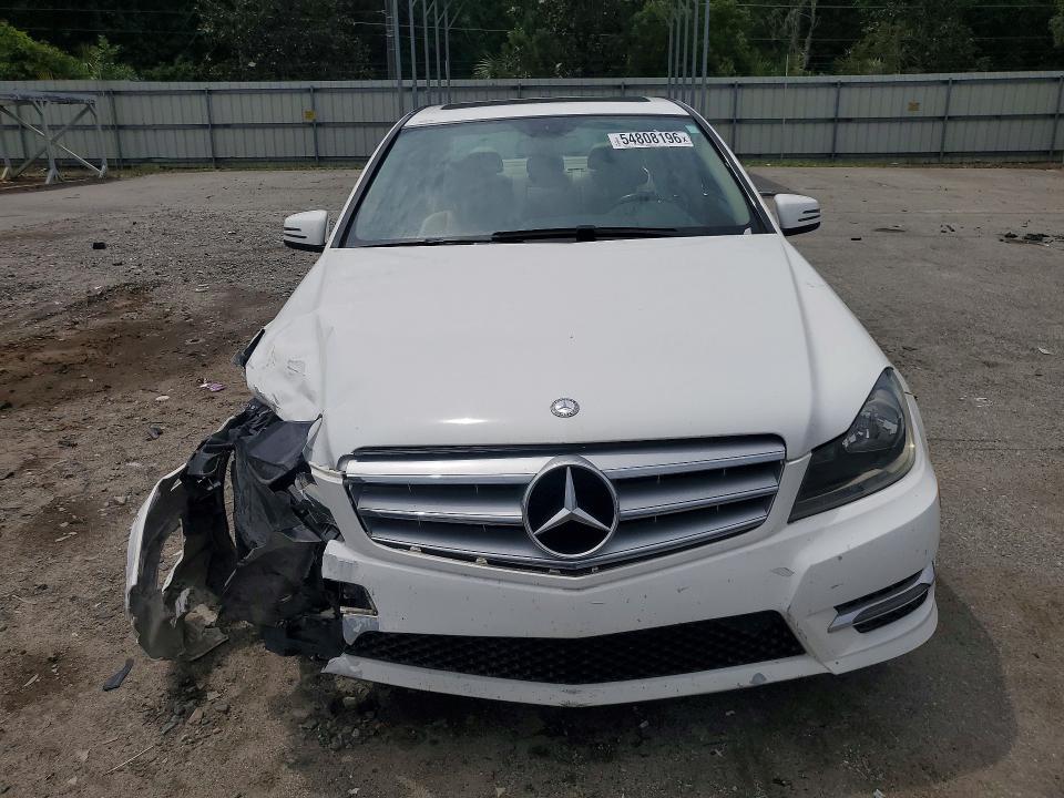 54808196 :رقم المزاد ، WDDGF4HB5DR297106 vin ، 2013 Mercedes-benz C مزاد بيع