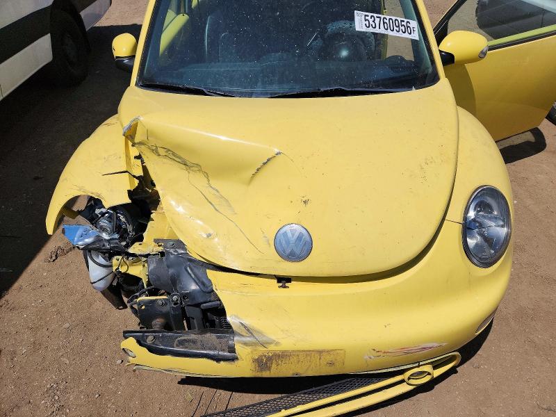 53760956 :رقم المزاد ، 3VWCK31C65M401264 vin ، 2005 Volkswagen New Beetle مزاد بيع