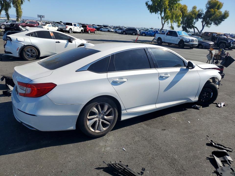 Продажа на аукционе авто 2018 Honda Accord, vin: 1HGCV1F13JA224929, номер лота: 53978726