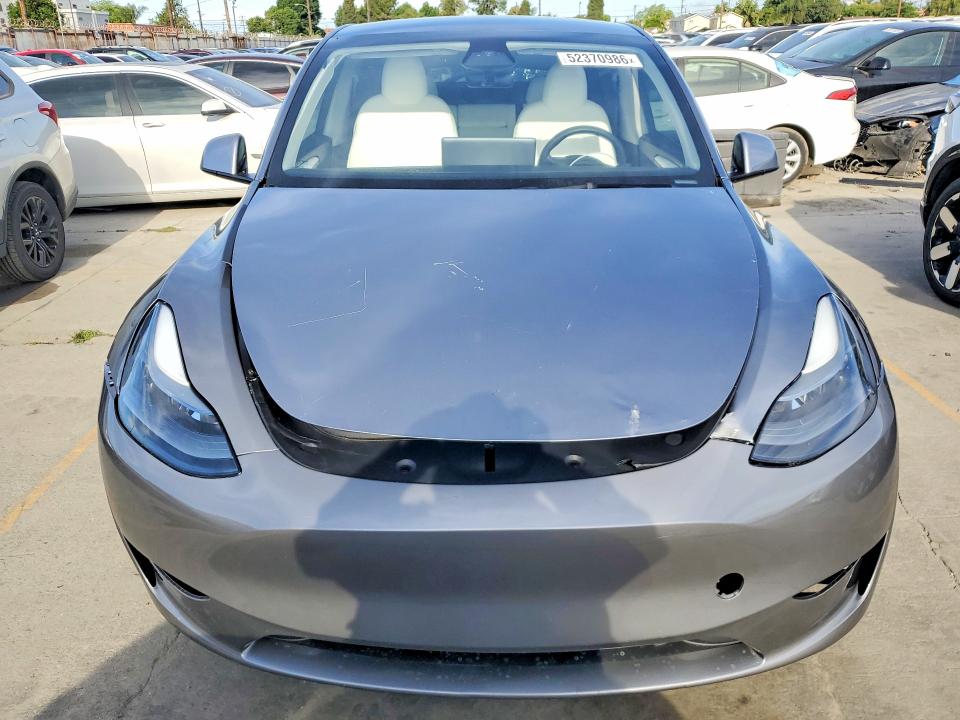 52370986 :رقم المزاد ، 7SAYGDED4SF221268 vin ، 2025 Tesla Model Y مزاد بيع