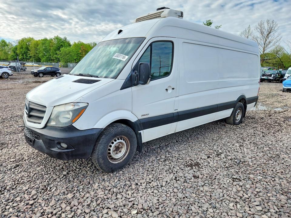53031116 :رقم المزاد ، WD3PE8CC4F5960447 vin ، 2015 Mercedes Benz Sprinter مزاد بيع