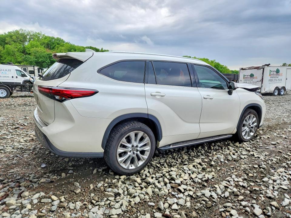Продаж на аукціоні авто 2021 Toyota Highlander, vin: 5TDYZRAH9MS528379, номер лоту: 53655406