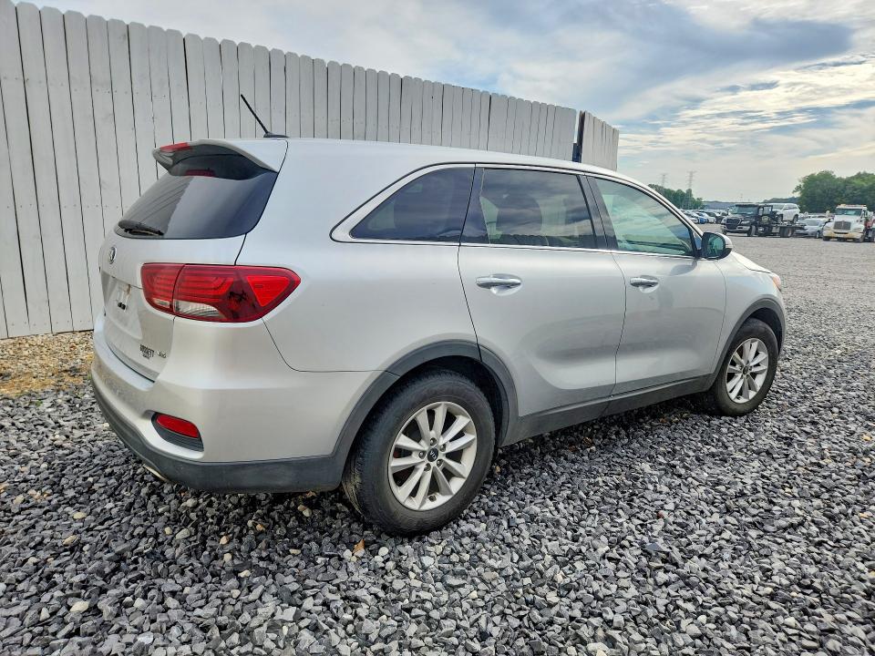 Продажа на аукционе авто 2020 Kia Sorento, vin: 5XYPG4A58LG614322, номер лота: 52232536
