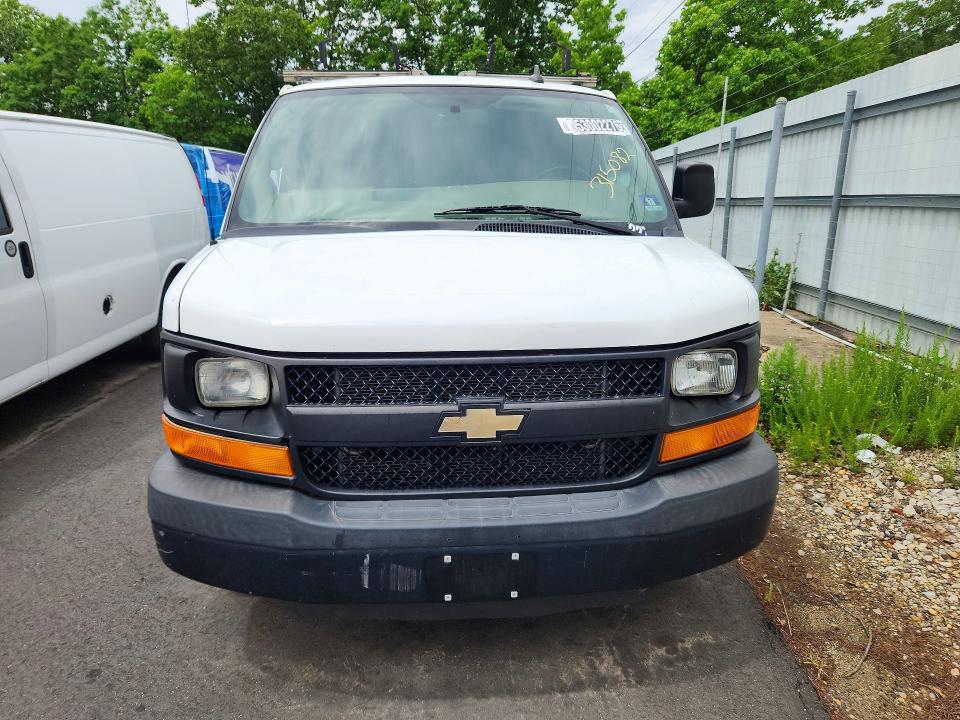 53002276 :رقم المزاد ، 1GCWGAFF7G1315082 vin ، 2016 Chevrolet Express G2500 مزاد بيع
