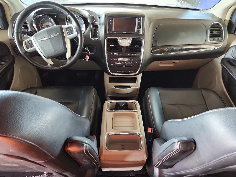 53701406 :رقم المزاد ، 2C4RC1BG4GR302048 vin ، 2016 Chrysler Town & Country مزاد بيع