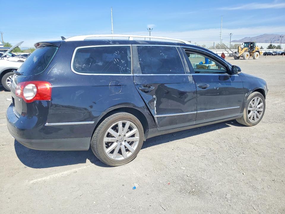 51921306 :رقم المزاد ، WVWXK7AN0AE003285 vin ، 2010 Volkswagen Passat مزاد بيع