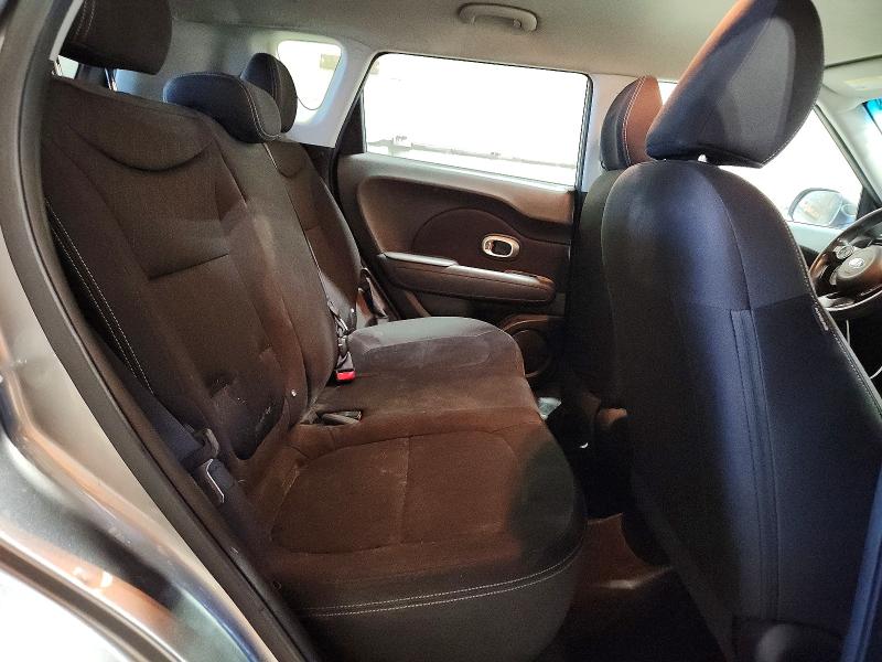 52258986 :رقم المزاد ، KNDJN2A28F7225610 vin ، 2015 Kia Soul مزاد بيع