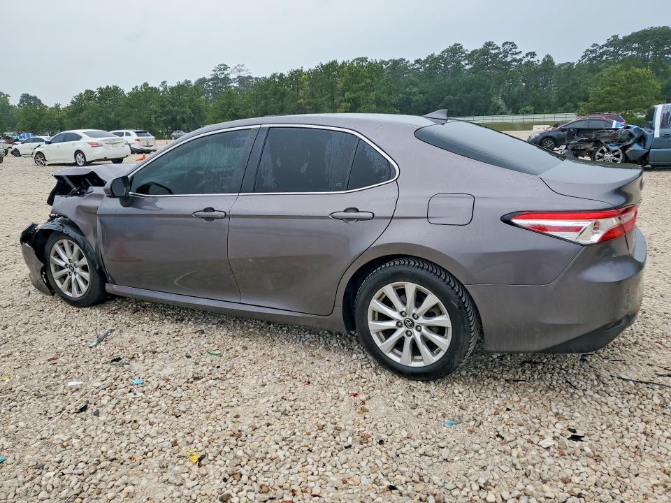 2019 Toyota Camry მანქანა იყიდება აუქციონზე, vin: 4T1B11HK8KU230961, აუქციონის ნომერი: 53585776