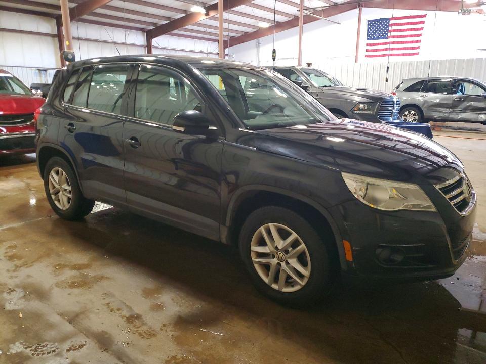 2011 Volkswagen Tiguan მანქანა იყიდება აუქციონზე, vin: WVGAV7AX6BW532990, აუქციონის ნომერი: 55029526