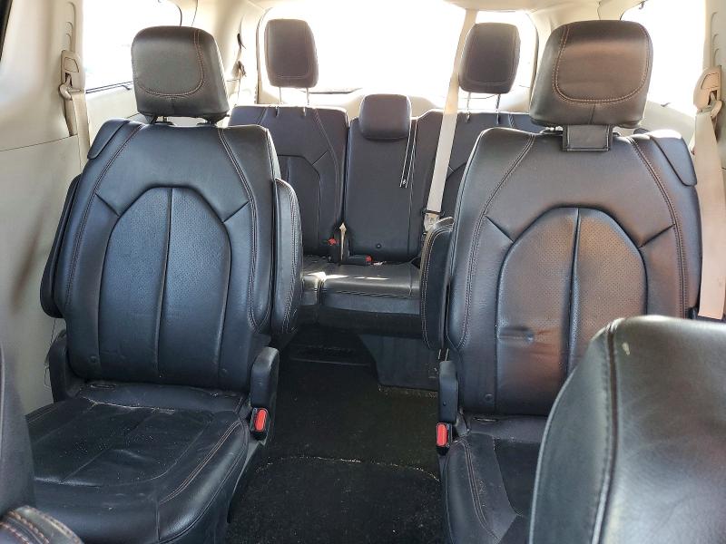 52310266 :رقم المزاد ، 2C4RC1BG2JR120727 vin ، 2018 Chrysler Pacifica مزاد بيع