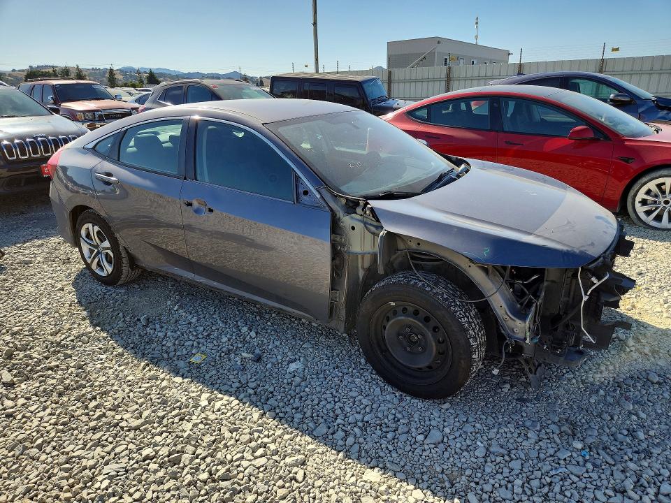 54154606 :رقم المزاد ، 2HGFC2F58JH608024 vin ، 2018 Honda Civic مزاد بيع