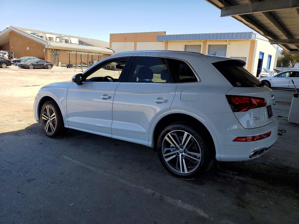 2020 Audi Q5 E მანქანა იყიდება აუქციონზე, vin: WA1E2AFY6L2058331, აუქციონის ნომერი: 53299566