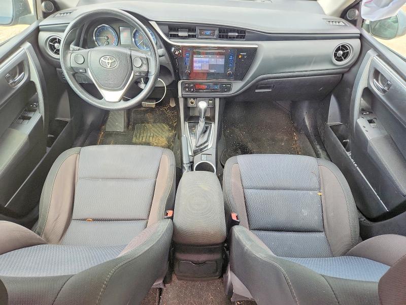 53032216 :رقم المزاد ، 5YFBURHE2HP578135 vin ، 2017 Toyota Corolla مزاد بيع