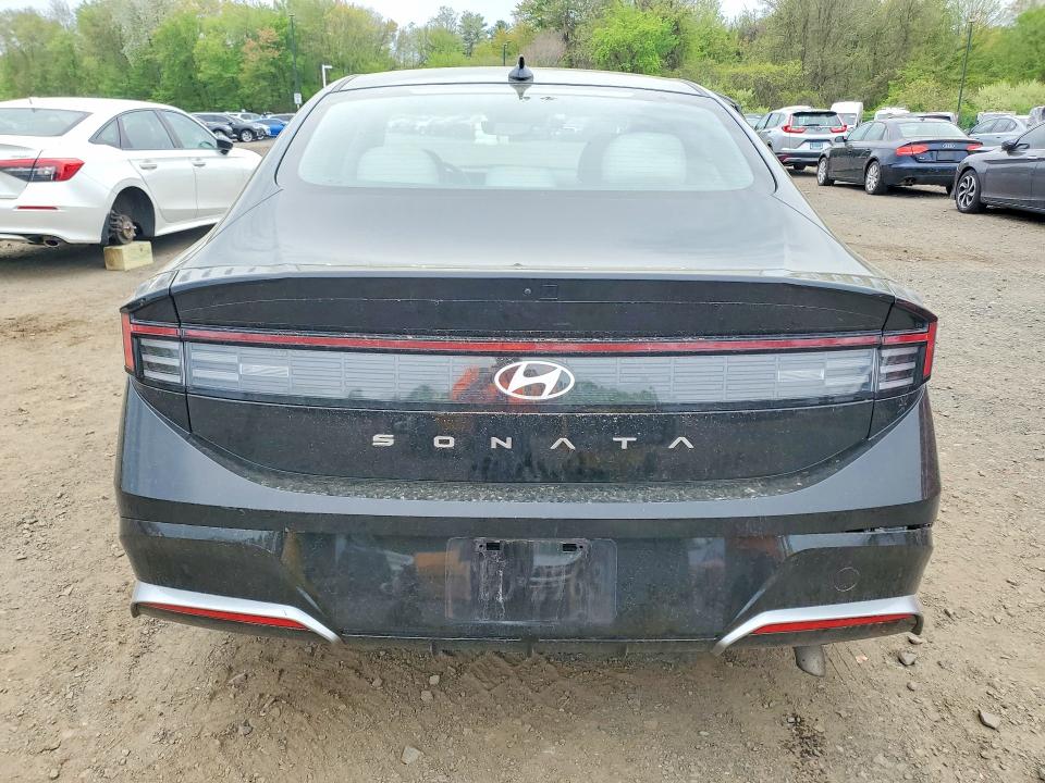 2025 Hyundai Sonata მანქანა იყიდება აუქციონზე, vin: KMHL64JA1SA505130, აუქციონის ნომერი: 52806626