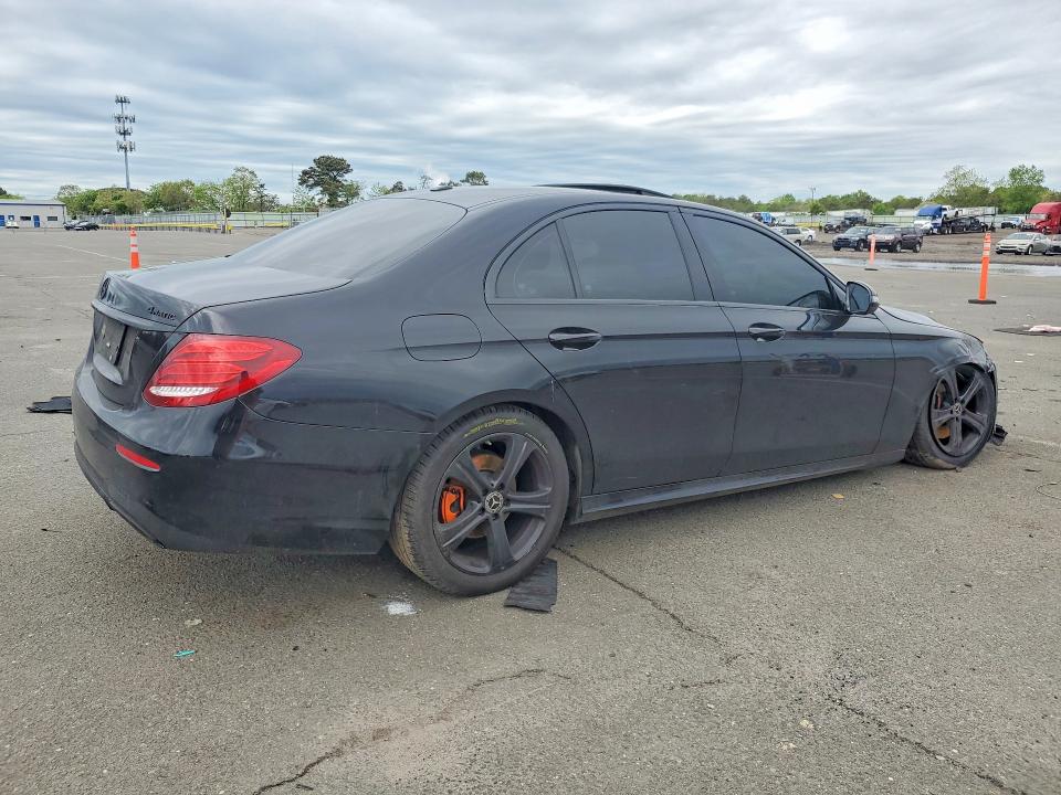 53779246 :رقم المزاد ، WDDZF4KB7KA512594 vin ، 2019 Mercedes-benz E مزاد بيع