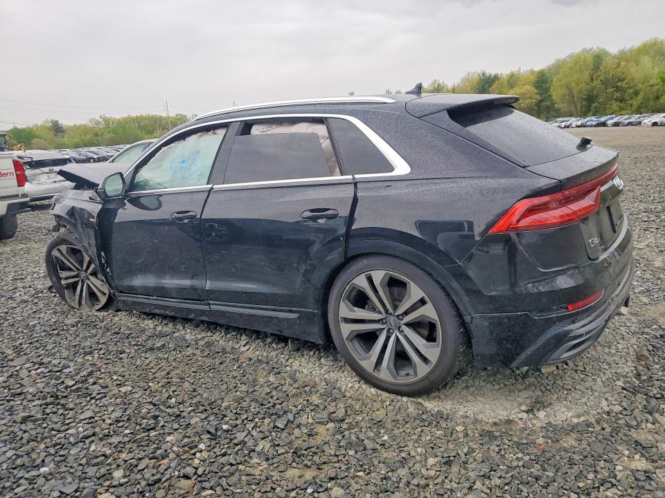53018826 :رقم المزاد ، WA1EVAF14LD025620 vin ، 2020 Audi Q8 مزاد بيع