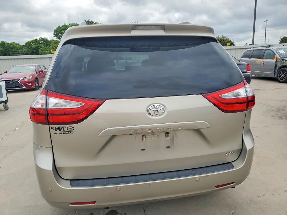Продажа на аукционе авто 2017 Toyota Sienna, vin: 5TDYZ3DC4HS823487, номер лота: 54089006