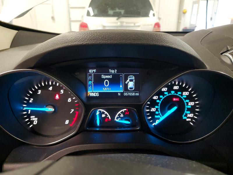52048516 :رقم المزاد ، 1FMCU9J97FUA01940 vin ، 2015 Ford Escape مزاد بيع