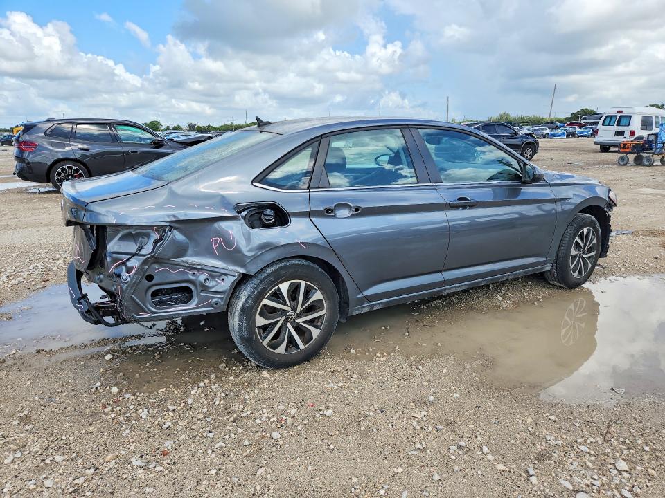 54631746 :رقم المزاد ، 3VW4M7BU7PM005408 vin ، 2023 Volkswagen Jetta مزاد بيع