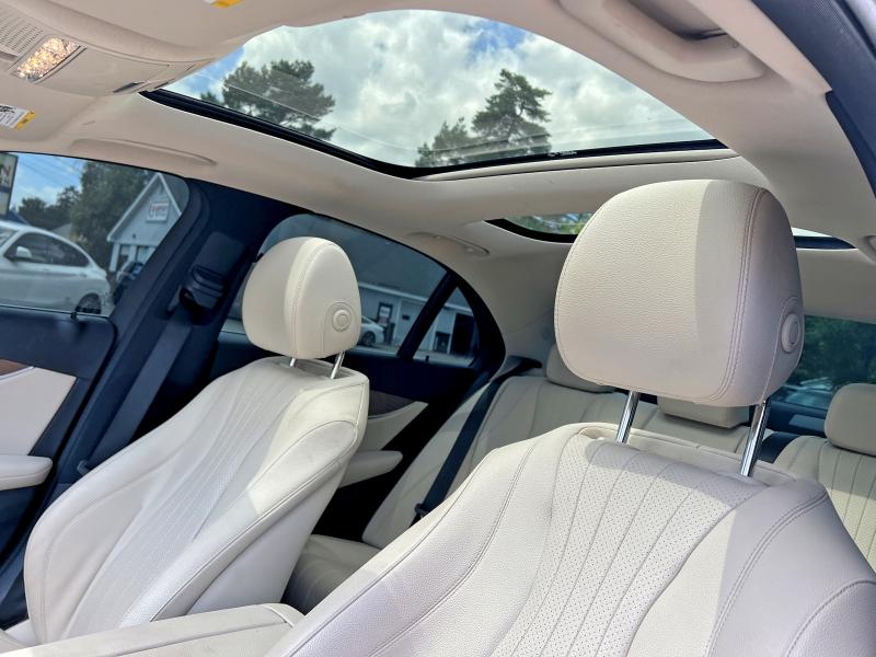 Продаж на аукціоні авто 2021 Mercedes-benz E, vin: W1KZF8EB2MA948663, номер лоту: 54721586