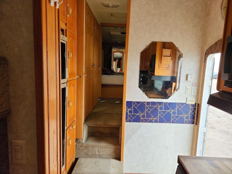 52554196 :رقم المزاد ، 4YDF357254D510412 vin ، 2004 Keystone Trailer مزاد بيع