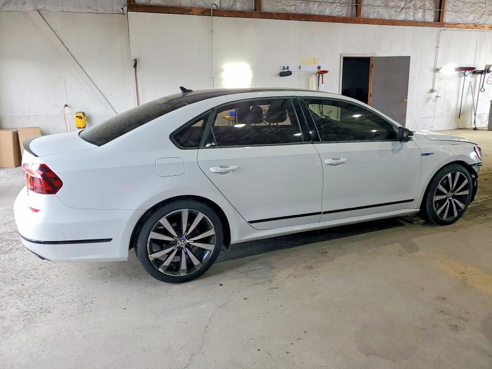 2018 Volkswagen Passat მანქანა იყიდება აუქციონზე, vin: 1VWJM7A33JC038619, აუქციონის ნომერი: 53359326